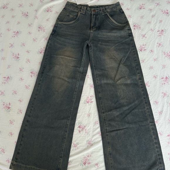🏖️Acubi vintage wash look wide leg high waisted jeans READ DESCRIPTION🏖️ - Picture 2 of 4
